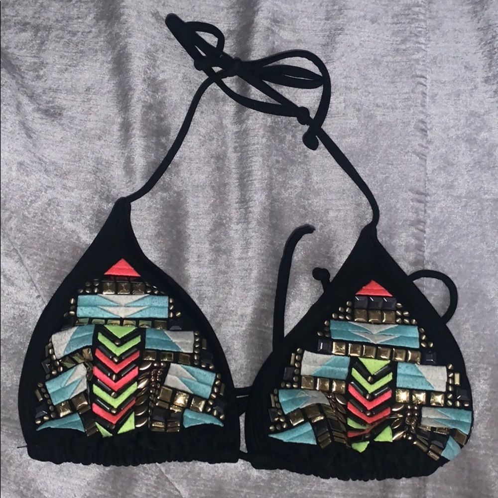 Comfy and cute black Neon/Studded Bikini Top💜💕